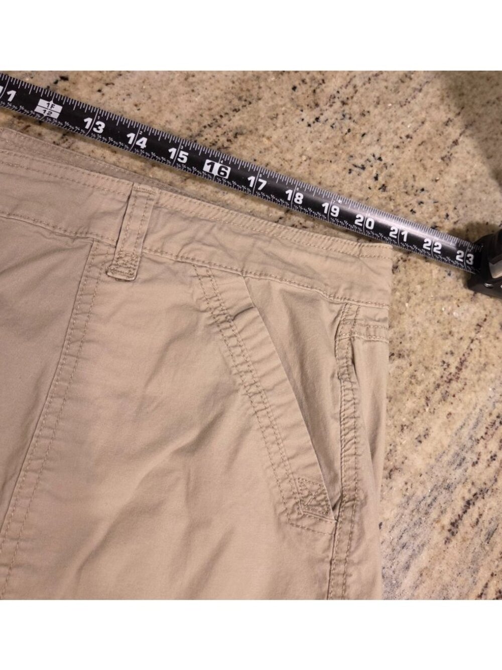 Woman’s 22W St. John’s Bay Capri Pants Tan Cargo Pockets Drawstring Cinch Hem - Picture 3 of 16